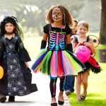 Juego de disfraz de esqueleto de neón de Halloween con 12 extensiones de cabello, paquete de 4 tatuajes temporales para Halloween